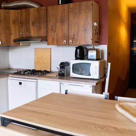 - Balcon Et Vue Sur Les Montagnes *