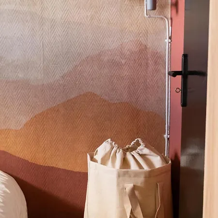 - Balcon Et Vue Sur Les Montagnes *